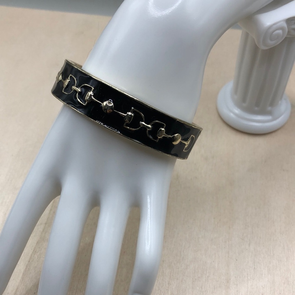 Snaffle bit equestrian enamel bracelet clamp clamper hinge